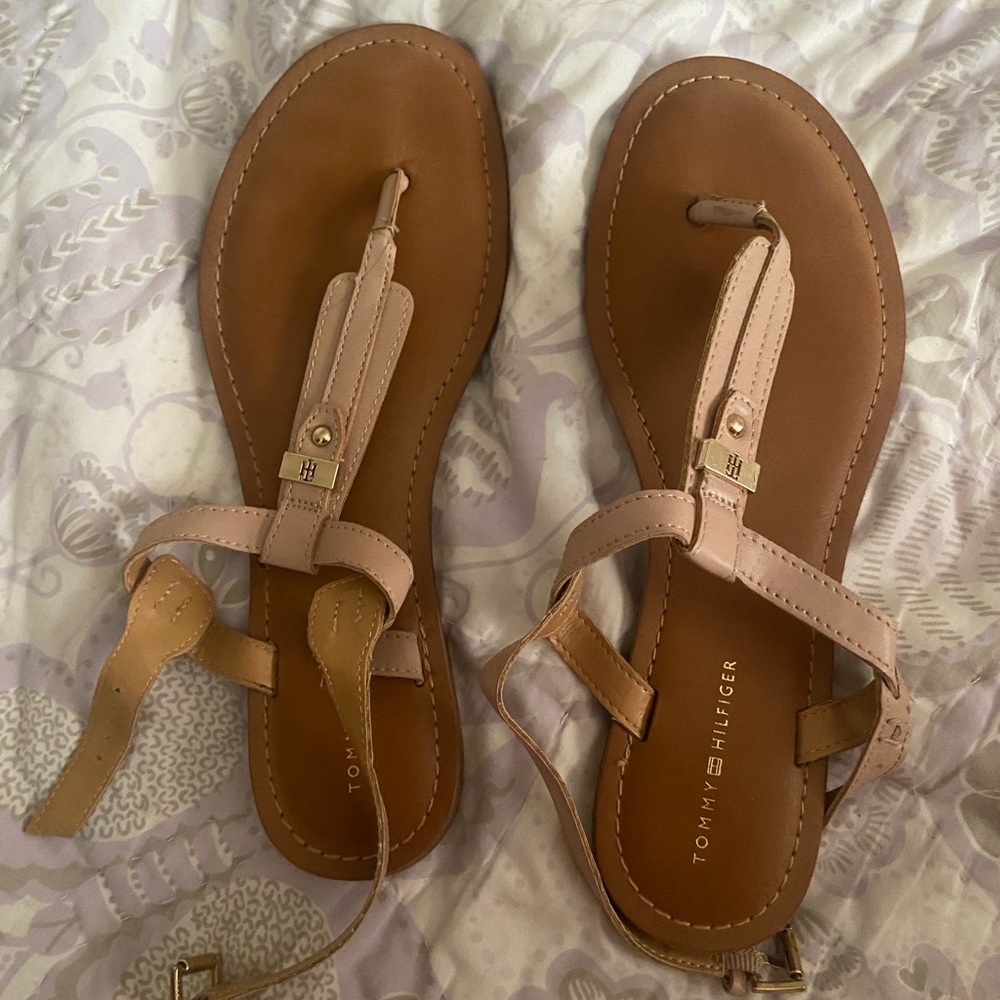 TOMMY SANDALS
